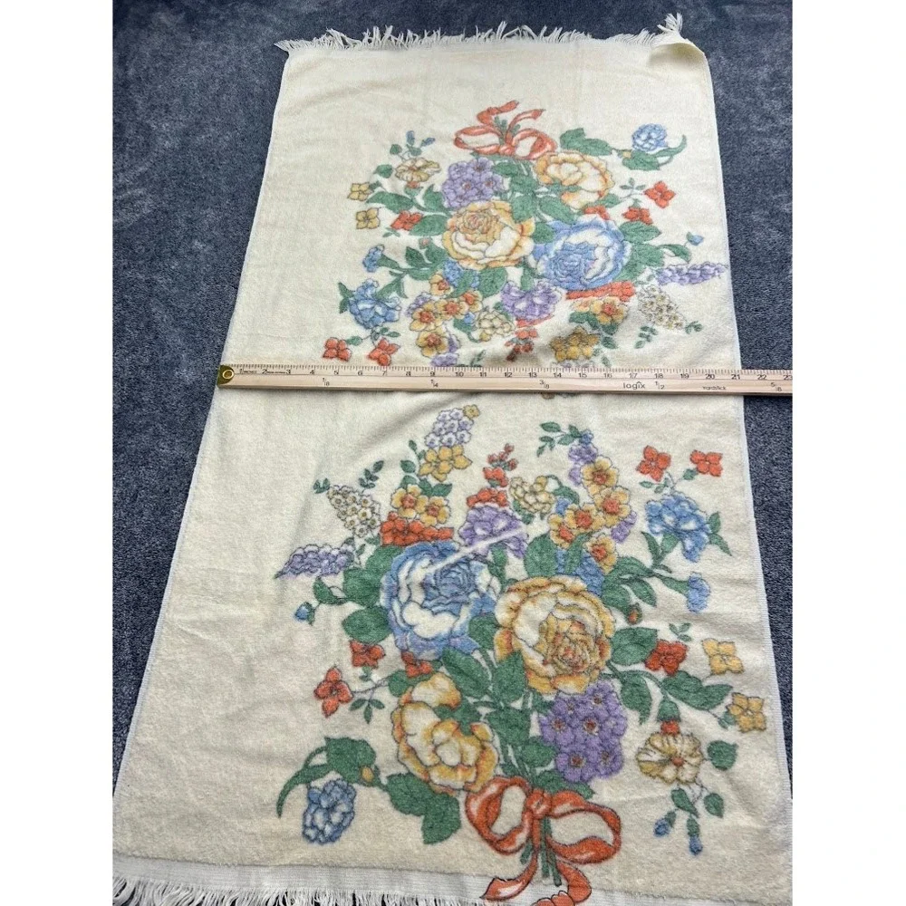 N/A vintage fringed